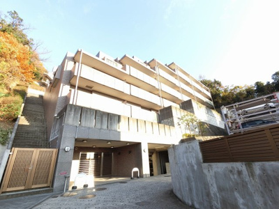 【外観】 | ランドステージ金沢文庫 | 京急本線「金沢文庫」駅徒歩9分と好立地
忙しい朝が助かる立地、暮らしにゆとりが生まれます。