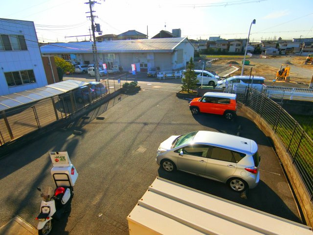 アムールもみの木の駐車場