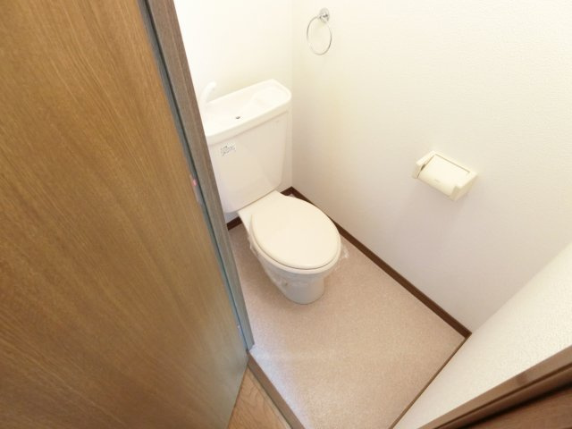 アムールもみの木のトイレ