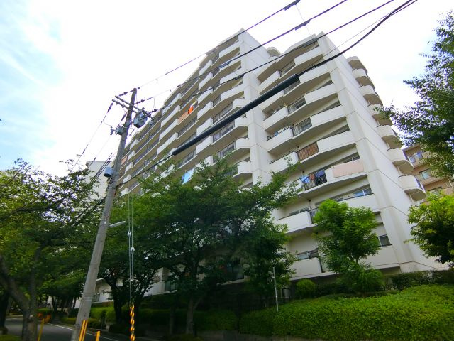 マイシティ泉北Ｂ棟の外観