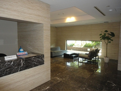 【エントランス】 | アルティスコート南青山