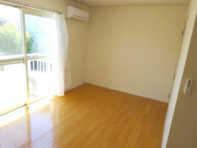 【洋室】 | フォアオルテ岡本