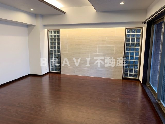B-PROUD天満橋（ビープラウドテンマバシ）　BRAVI不動産の居間・リビング|【B-PROUD天満橋】居間です