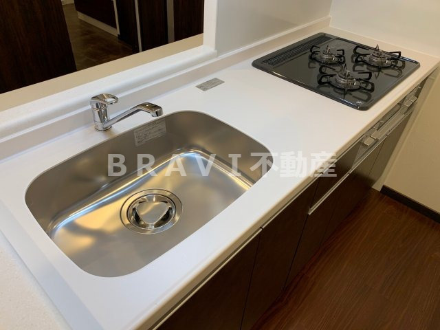 B-PROUD天満橋（ビープラウドテンマバシ）　BRAVI不動産のキッチン|【B-PROUD天満橋】お料理しやすいキッチンです