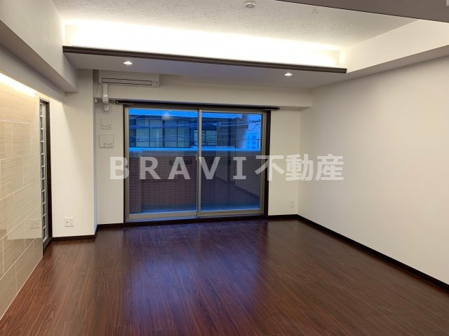 B-PROUD天満橋（ビープラウドテンマバシ）　BRAVI不動産の洋室|【B-PROUD天満橋】コンパクトで使いやすい洋室です