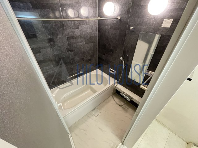 クレードルわかばの浴室