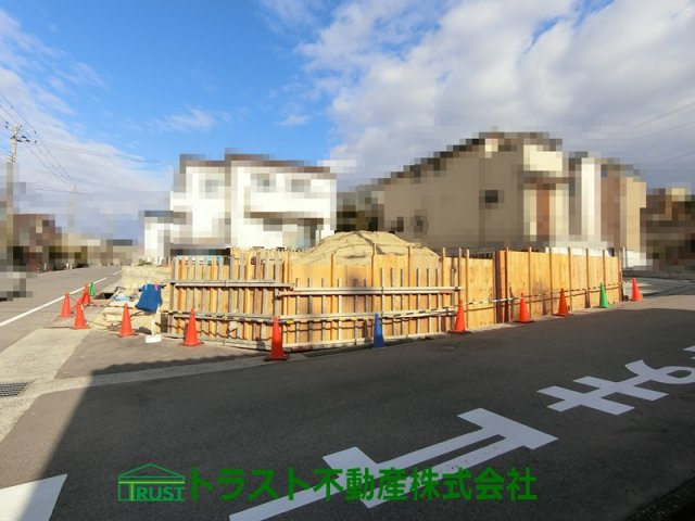 明石市松が丘3丁目　2号棟　新築戸建の前面道路含む現地写真