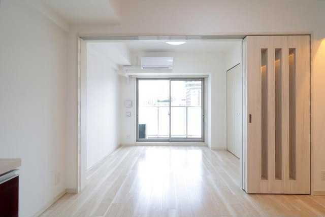 スプランディッド安土町　BRAVI不動産の居間・リビング|【スプランディット安土町】ゆったり過ごせる居間です