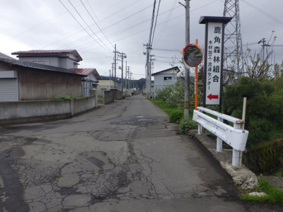 【前面道路含む現地写真】 | 鹿角市花輪字刈又・中古住宅