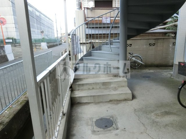 アウスレーゼ法善寺のエントランス|アウスレーゼ法善寺（法善寺駅）　エントランス