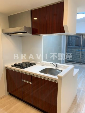スプランディッド安土町　BRAVI不動産のキッチン|【スプランディット安土町】コンパクトなキッチンで掃除もラクラク