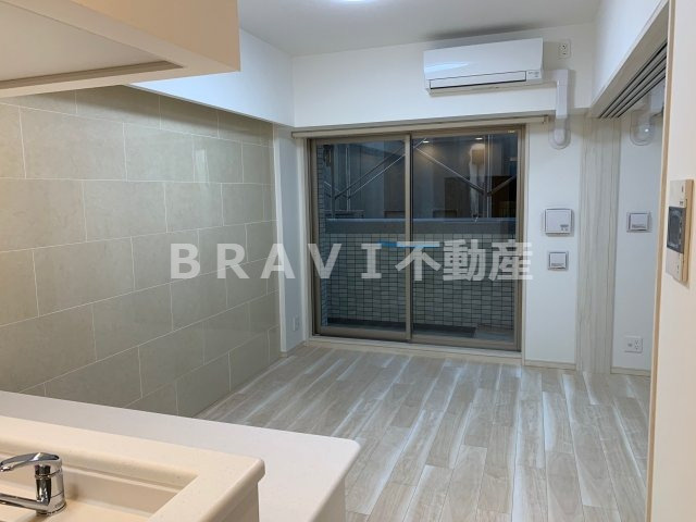 スプランディッド安土町　BRAVI不動産の居間・リビング|【スプランディット安土町】ゆったり過ごせるリビングです