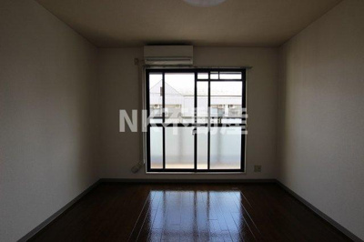 【居間・リビング】 | コーポラス光進（布施賃貸） | 洋室です