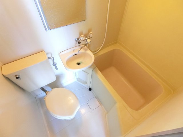 ロードサイドサガの浴室|同物件別部屋イメージ写真