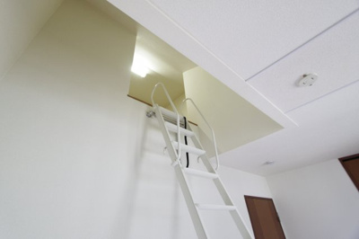 【収納】 | プリムローズ３番館 | 洋室にはロフトがあります