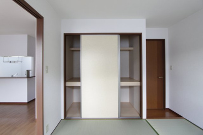 【和室】 | プリムローズ３番館 | ゆったりとくつろげる和室です