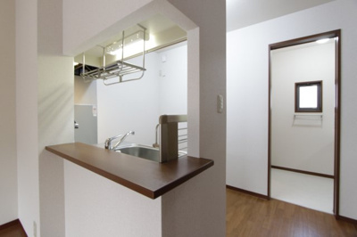 【キッチン】 | プリムローズ３番館 | お料理しやすいキッチンです