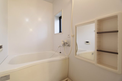 【浴室】 | プリムローズ３番館 | お風呂で日々の疲れを落としましょう