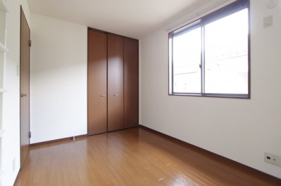 【洋室】 | プリムローズ３番館 | ゆったりした洋室です