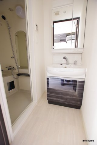 プレサンス難波インフィニティ　仲介手数料無料の洗面所