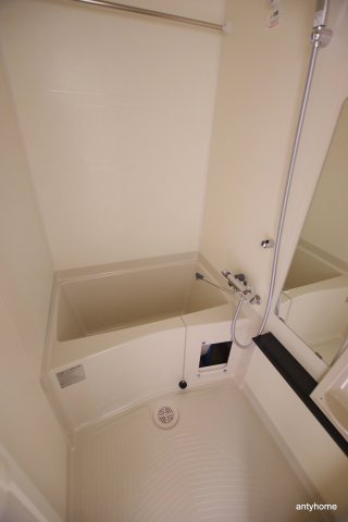 プレサンス難波インフィニティ　仲介手数料無料の浴室