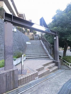【エントランス】 | 保土ヶ谷月見台ガーデンハウス
