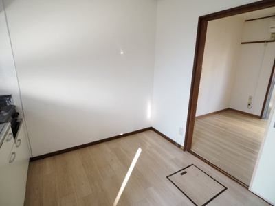 【居間・リビング】 | ウィステリアハイツ | おしゃれな居間です