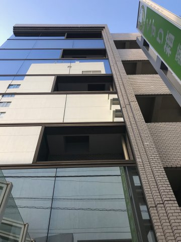 メディコ西新橋ビルの外観