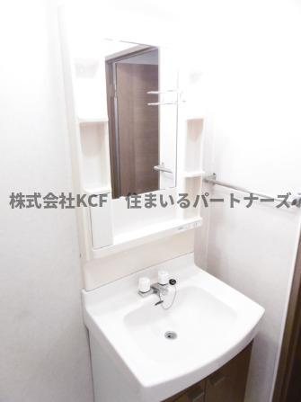 ハイカムール国分の洗面所|広い洗面スペース