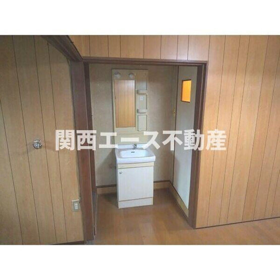 【洗面所】 | コンラッド長瀬
