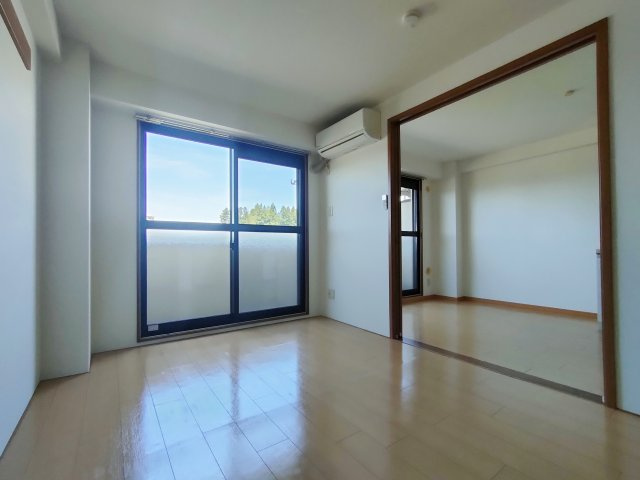 ピソ・ヴェルデの居間・リビング