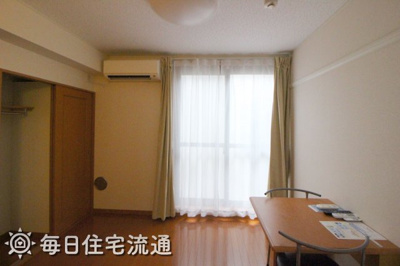 【寝室】 | リバーサイド コート