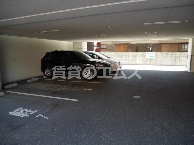 【駐車場】 | ルーチェスト．ＭＡＥＤＡ． | ルーチェスト．ＭＡＥＤＡ．の駐車場