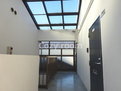 【その他共用部分】 | 清泉ビル江坂 | 共有廊下です