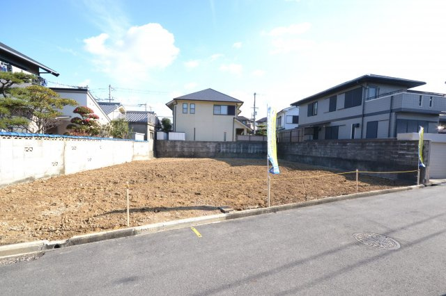 岸和田市上松町　売土地の外観|上水道・下水道・都市ガス敷地内への引き込みあり