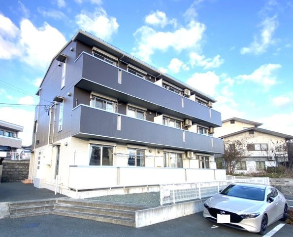 グローリーコート前九年の外観