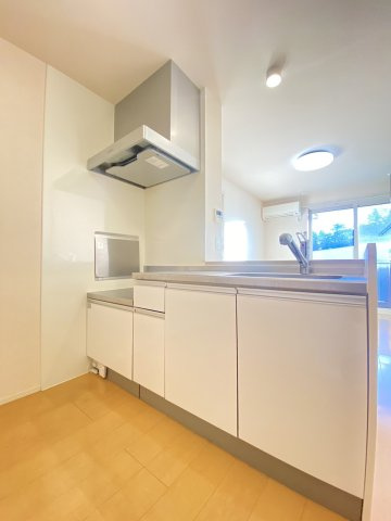 グローリーコート前九年のキッチン