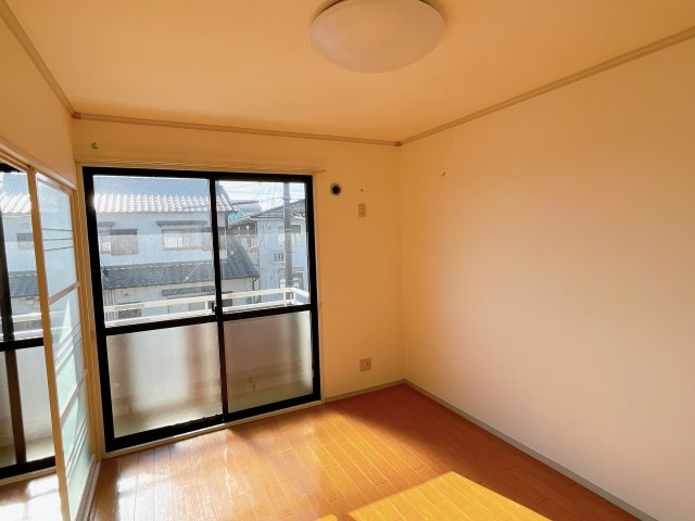 カーサデーリア花園の洋室