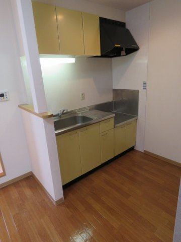 【内装】 | ヴィラカレラ菱江 | キッチンでお料理をお楽しみください