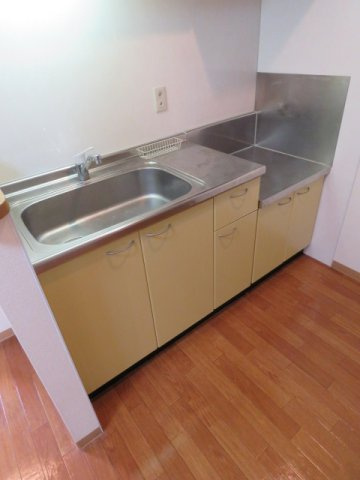 【キッチン】 | ヴィラカレラ菱江 | キッチンでお料理をお楽しみください