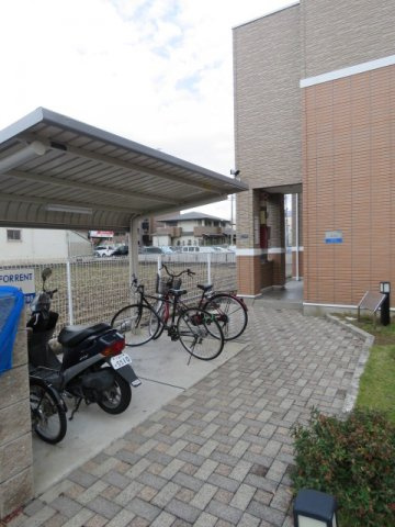 【その他共用部分】 | ヴィラカレラ菱江 | 駐輪場