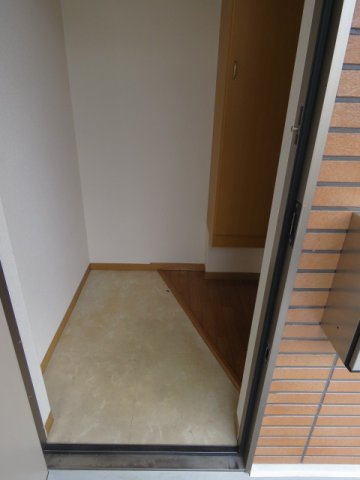 【玄関】 | ヴィラカレラ菱江 | 毎日通る玄関はこちらです