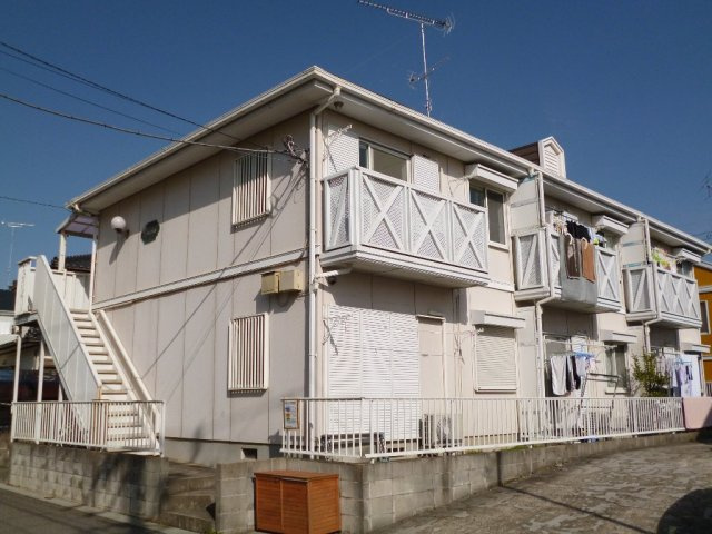 ニューウィング山田