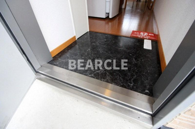 【エントランス】 | レオパレス鹿道