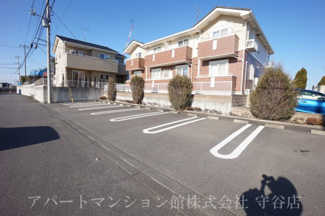 【駐車場】