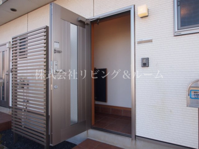 【玄関】 | ジュネス・C棟