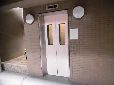 リーガル京都五条烏丸のその他|エレベーター