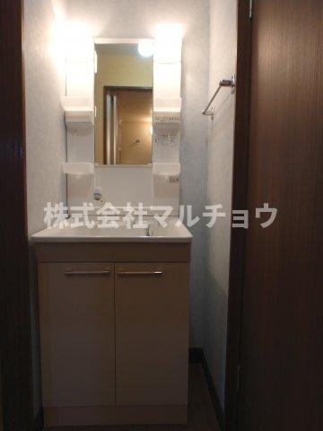 マンションスカイピアの独立洗面台|使いやすい独立洗面台です