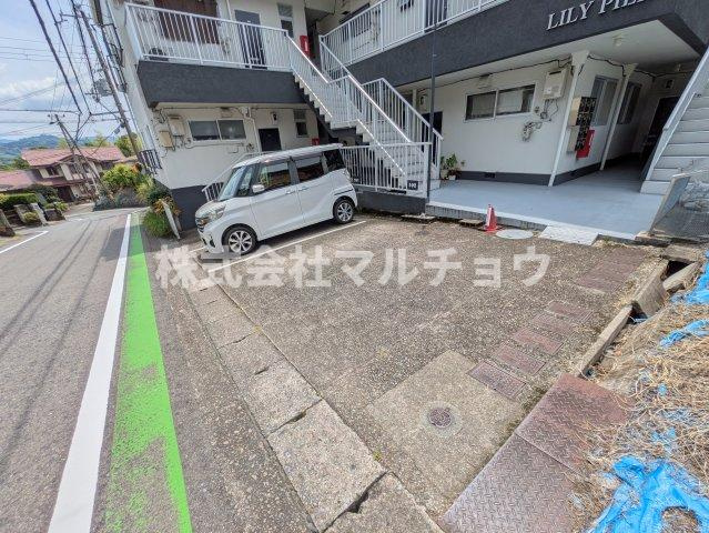 リリーピアの駐車場