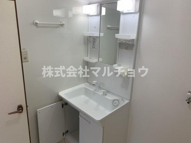 コンフォールⅠの洗面所|広い洗面スペース